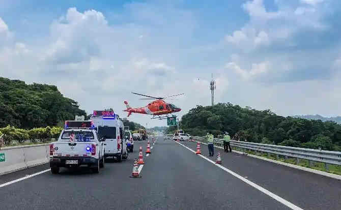 揭西高速公路汽车救援案例
